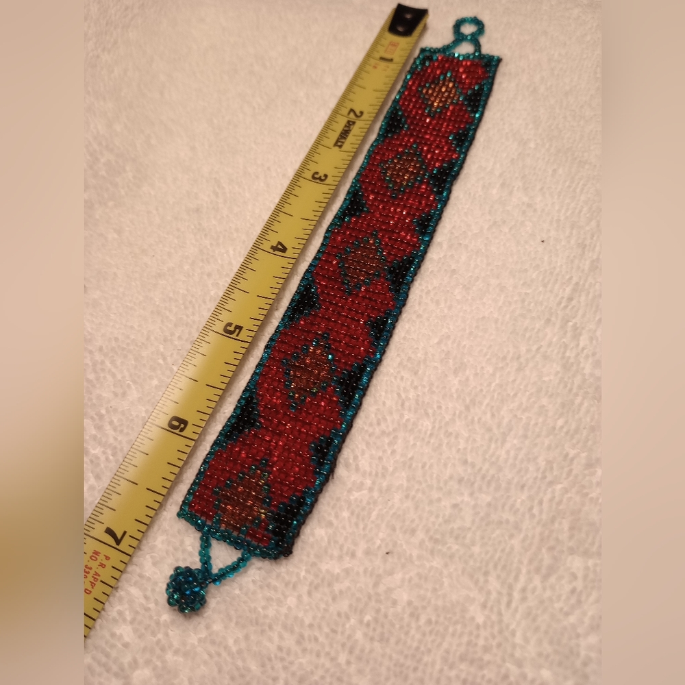Peruvian beaded cuff - Picture 3 of 3